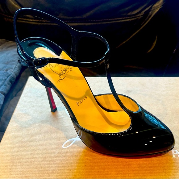 Beautiful Christian Louboutin Patent ME PAM 100mm heels. NEVER WORN NEW IN BOX. - Picture 1 of 8